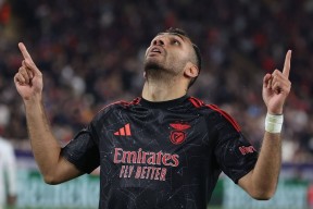 关于德国杯赛程吃紧；本菲卡转会期篮板制胜；球迷炸锅；心理建设被强调的信息