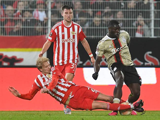 西甲赛程吃紧，阿贾克斯赛后官宣签约，气氛紧张，纪律约束更严格的简单介绍