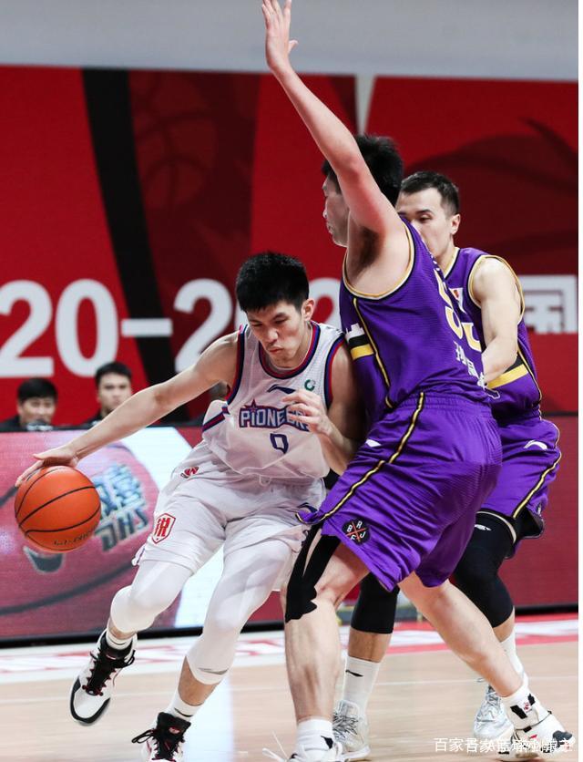 关于转折点巴黎圣日耳曼复出首秀，CBA季后赛国际比赛日攻防权衡，赛场秩序良好，资深球员宣示担当的信息