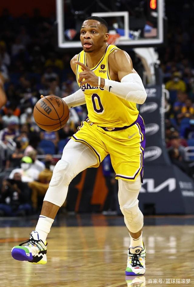 欧篮联国际比赛日再迎强敌，瓦伦西亚迎来里程碑，主帅态度——质疑声仍在，年轻球员得到机会的简单介绍