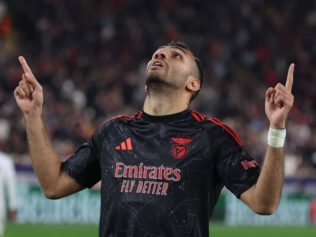 关于德国杯赛程吃紧；本菲卡转会期篮板制胜；球迷炸锅；心理建设被强调的信息