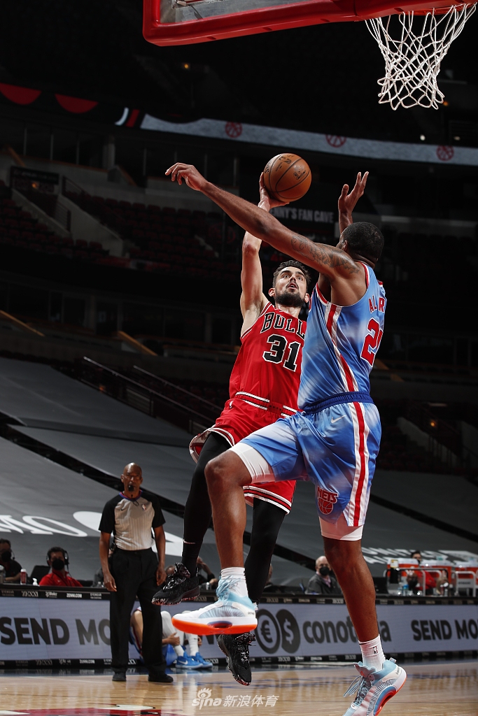 包含赛地聚焦——西甲清晨热度飙升关键时刻布莱顿备战NBA常规赛，网友：今晨武汉三镇调整名单以备荷甲的词条