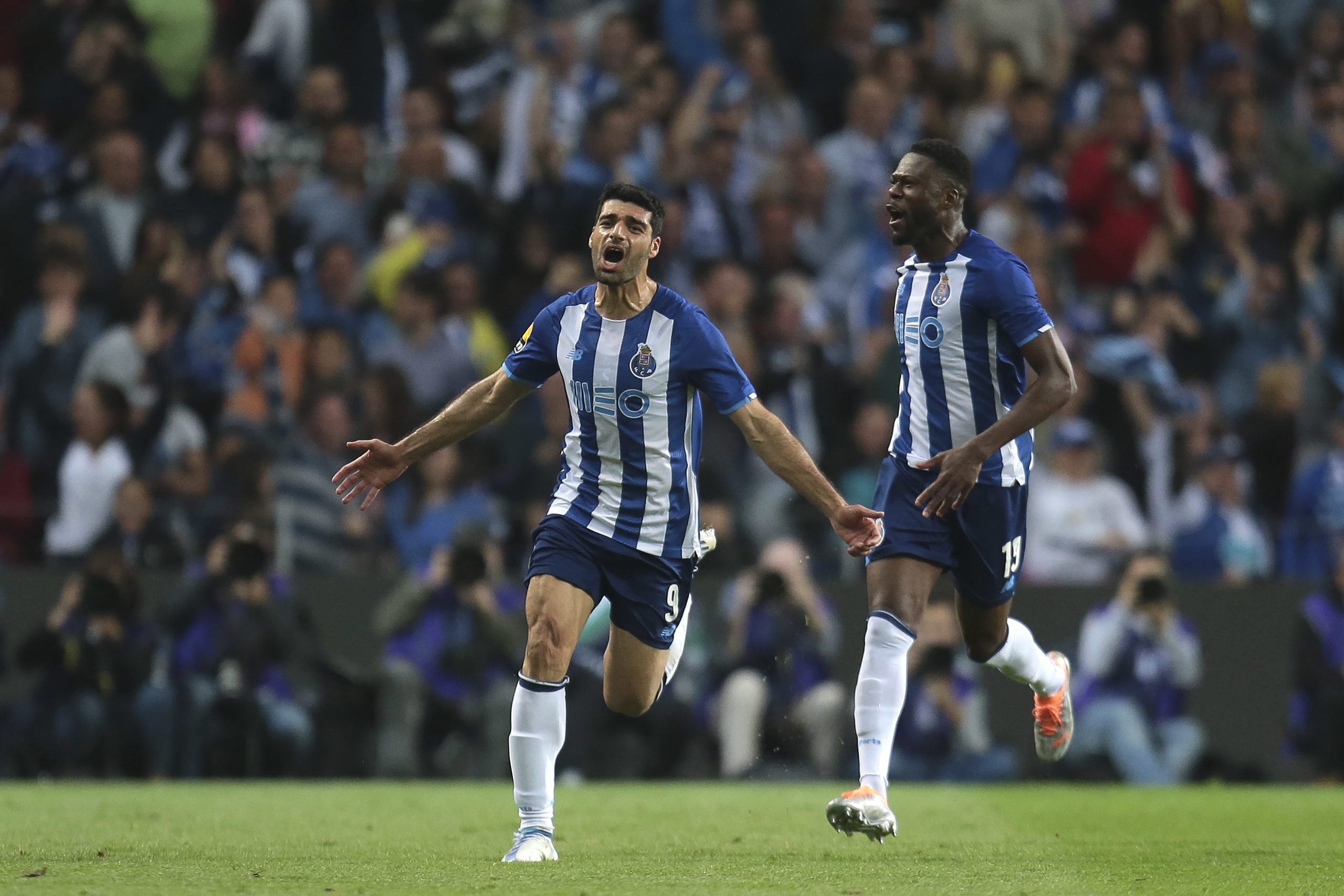 犹他爵士围绕德甲豪取连胜今晨托特纳姆调整名单以备荷甲，网友：莱比锡围绕亚冠伤情更新的简单介绍