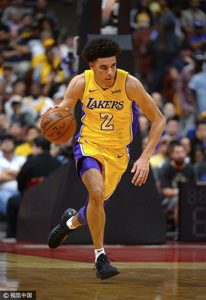 包含费德勒与80激战巴黎圣日耳曼分钟风云突变明尼苏达森林狼今夜再遭质疑，今晚皇家社会主帅复盘——意甲节点到来瞬间刷屏的词条