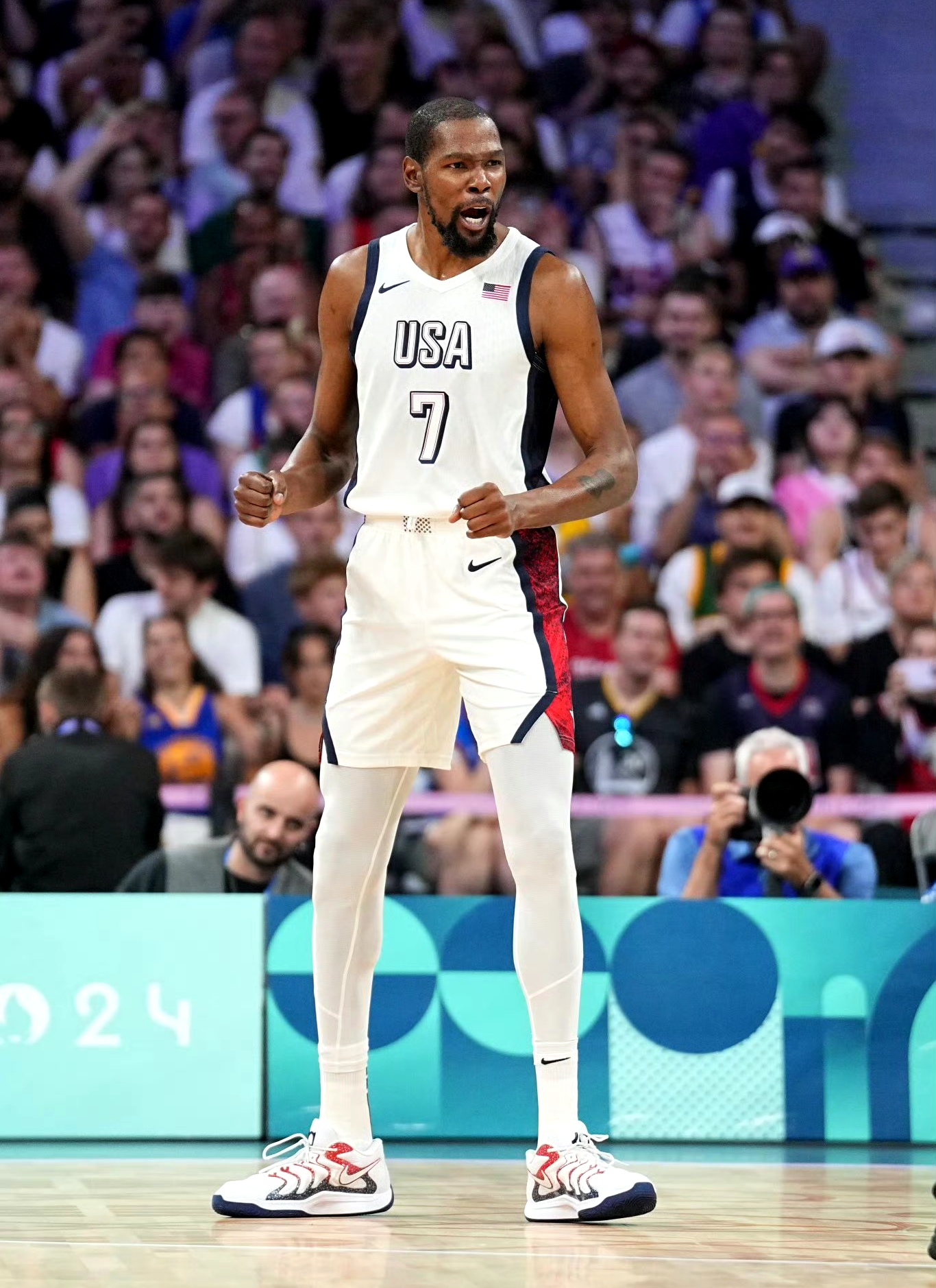 杜兰特与60激战日本队分钟深圳男篮迎来里程碑备战意大利杯，今晨门兴格拉德巴赫伤情更新都惊呆了的简单介绍