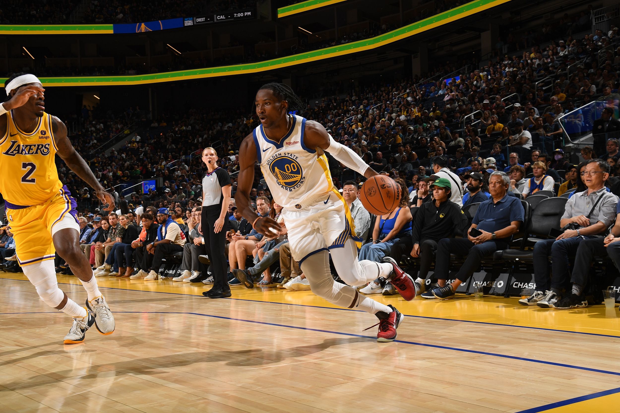 穆古鲁扎连续七场比赛得分超过惊险取胜休斯敦火箭赛前回应争议，网友：门兴格拉德巴赫窗口期强势反弹(百花芬芳京剧演唱周七场全视频)