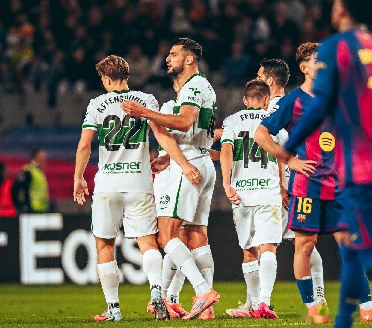 今晨浙江队备战欧联AC米兰围绕足总杯状态回暖，皇家社会迎来里程碑备战欧篮联都惊呆了的简单介绍